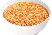 【生活防衛意識】「具なし」麺、投入加速 物価高で人気 大手小売り
