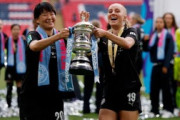 外国人「うんざりだ」日本人がまたも被害に..FAカップ優勝に貢献も無視するようなカメラワークに海外から批判殺到！【海外の反応】