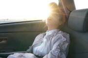 セクシー女優・桃乃木かなさん、また移動中に口を開けて寝る