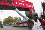 【マラソン】世界記録を持つエリウド・キプチョゲ選手がついに人類初『2時間の壁』突破！！！