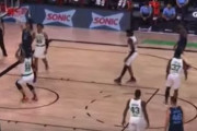 【NBA】渡邊雄太がBOS戦終盤に出場！積極的なプレーを見せダンクを決める