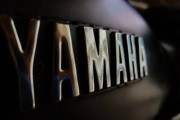 YAMAHAのロゴってかっこええよな