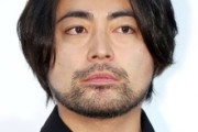 【画像】「山田孝之さんですか？」と362回言われた男が撮られるｗｗｗｗｗｗ