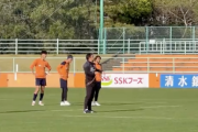 清水エスパルス秋葉監督「レベル低すぎる」「小学生でもやるような練習」「違い見せてくれ」