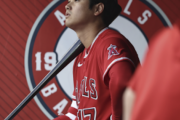 【悲報】MLB記者「大谷翔平のエンゼルス残留は野球界にとって94年のストライキ以来、最悪の出来事」