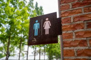 【画像】タイのトイレのピクトグラム、難解すぎて物議ｗｗｗｗｗ