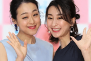 浅田舞＆真央、ワイングラス片手に…大人なプライベートに「ドレスアップ綺麗」「美人姉妹」と反響