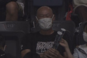 プライベートで日ハム戦を観戦していた森本稀哲さん、中継カメラに抜かれてしまうｗｗｗｗｗｗ