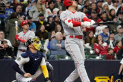 大谷翔平（DH）　打率.300 本塁打24 打点58 安打83 得点49 盗塁10 出塁率.384 OPS1.016