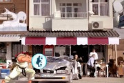 【動画】トルコで「ストIIのリュウが突然きて車が壊されたらどうする?」という自動車保険CMが放映　→　想像以上にボーナスステージを完璧に再現してたｗｗｗ