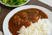 【悲報】カレーに玉ねぎが必要な理由、誰も説明できない…