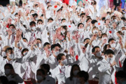 東京オリンピック開会式　日本選手団ら入場行進