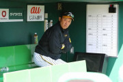 阪神・岡田監督　15年ぶり甲子園一塁側ベンチから“采配リハ”　前回監督時より「ベンチ深くなったよな」
