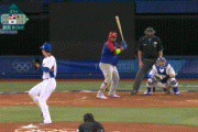 【韓国対ドミニカ】ドミニカ元巨人フランシスコ、ハマスタ電光掲示板直撃の勝ち越し2ランホームラン！！！！！