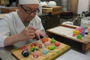 海外「簡単そうに見えて超難しい」日本の和菓子職人が生む芸術的な仕上がりに注目
