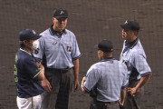 ヤクルト中村の打球に球審「フェア！」塁審「ファール！」→結果サードゴロで高津監督抗議
