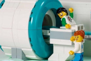 子供の不安を和らげるため。レゴが病院にMRIのブロックを寄付