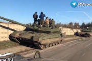 ロシアの最新型戦車T-90M「Proryv」が東部セベロドネツクに到着…クレミンナ方面かもしくはリシチャンスク防衛？
