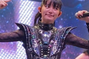 BABYMETALのおねだり大作戦をひとり全役でカバーする女の子　【海外の反応】