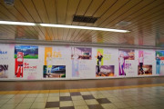 学園アイドルマスター新宿メトロプロムナード南口に4面広告