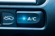 車の『A/Cボタン』←何の略なんだ？？？？？？？