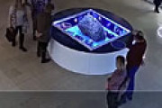 【動画】 隕石の展示ケースが勝手に上昇する怪現象が激撮され衝撃・・ 原因わからず ＝ ロシア