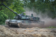 ポーランド陸軍…戦闘力向上のために新たな最新鋭装備を導入！