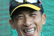 矢野監督「あ、ウチはそれダメ(笑)(両人差し指でバッテン」新人「は、はあ…」←禁止にしてそうなこと