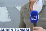 【悲報】オーストラリアのTVリポーター、狙撃されてしまう