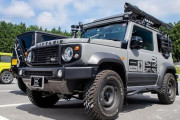【悲報】スズキジムニーのミリタリー仕様モデル、車両価格+100万で販売wwwwwwwwwwww