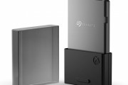 【高すぎ】Xbox Series X|S用ストレージ拡張カード1TB、Amazonで予約開始！219.99ドル → 30,293円ｗｗｗｗ