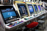 【悲報】ゲームセンター、ガチャガチャ専門店に負けてしまう…