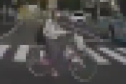 【動画】自転車女さん、運転がヤバすぎる…