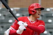 海外「大谷翔平のスイングは芸術だ！」オープン戦第2号のレフトへのホームラン！