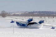 【動画】水上機は雪の上でも離着陸できるのかをやってみた。チェイカL-44。