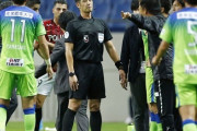 山本主審、浦和×湘南戦の大誤審で苦悩の1年「自分の審判人生は終わった」消えぬ後悔と決めた復帰　信頼できる判定で恩返し