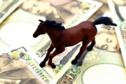 ●生活保護で競馬をやっていた男に約327万円の徴収決定