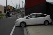 【画像】ジャップ特有の歩道にちょっとはみ出して駐車したろの精神ｗｗｗｗｗｗｗｗｗｗｗｗｗｗｗｗ