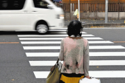 横断歩道で一時停止せず摘発、４年で３０倍増の県…運転者からは「渡るか分からない」の声
