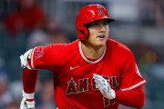 大谷翔平が左投手から特大21号本塁打！←「またソロホームランか」（海外の反応）