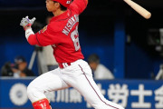 カープ西川龍馬、12号ホームラン！強風に乗りスタンド上段に着弾！！