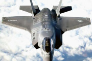 F-35、西側スタンダードファイターへ