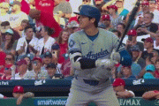 大谷翔平、第一打席で初球を４試合連続安打となるライト前ヒット！！！！！！！！！！！！