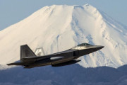 生まれ変わる米空軍のF-22A戦闘機、F-35並のアビオニクス搭載で2060年頃まで運用予定！