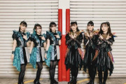 【海外】BABYMETALとMETALVERSEのバックステージショット