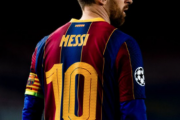 メッシ、バルセロナ退団