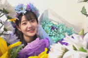 ゆみりん、花冠なんか着けちゃってカワイイ