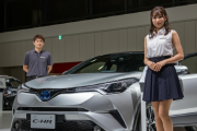 【画像】トヨタのC-HRとかいう発売当初はバカ売れした車