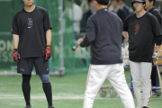 【悲報】巨人大城、世界の川相塾でまたバント練習させられていた…