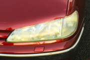 黄ばんだヘッドライトは、今後車検通らなくなります
